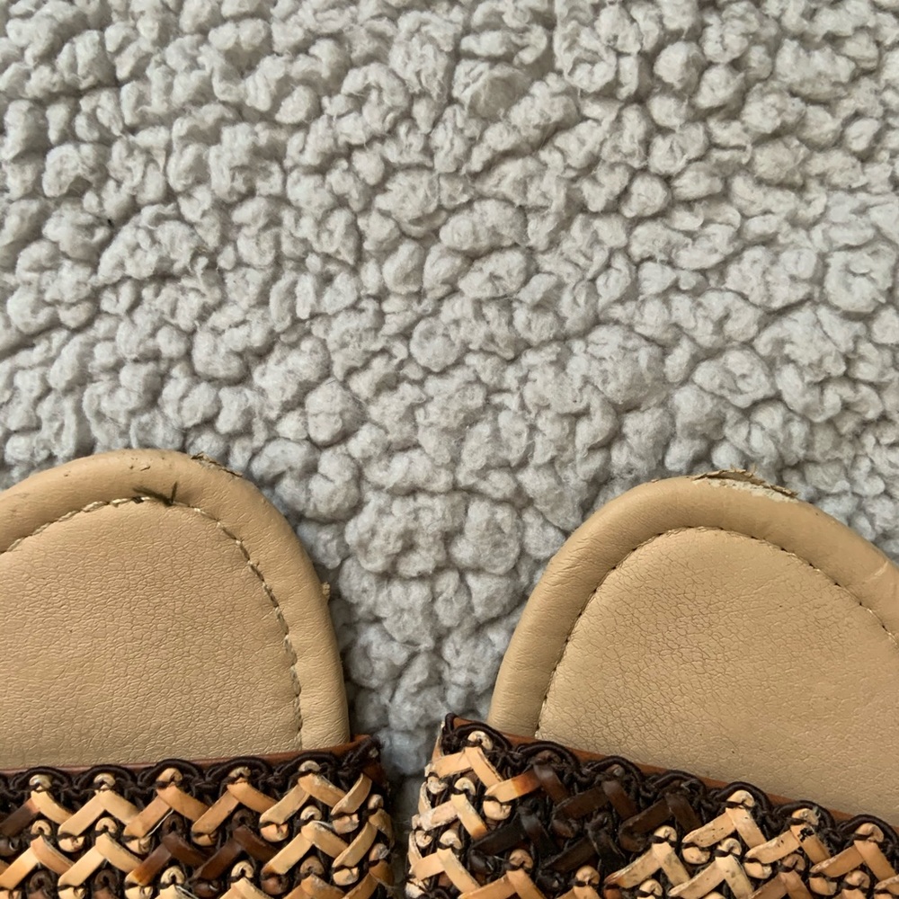 tan/brown sandals - Picture 3 of 3